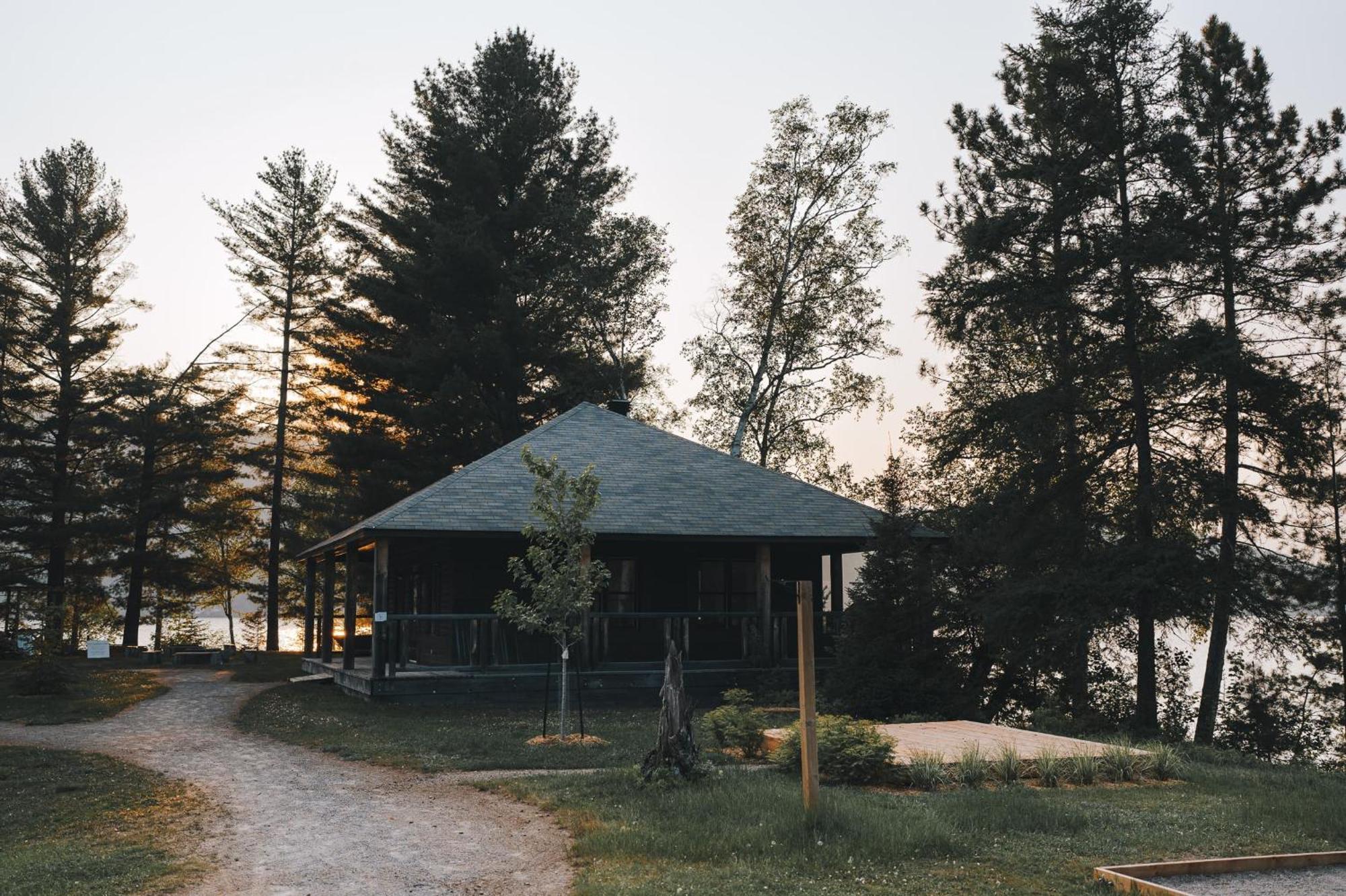 Lakefront Mountain View - Resort Loft Lac-Superieur Kültér fotó